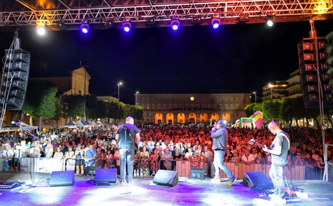 notte di ferragosto - cover band vasco piazza xx settembre - civitanova - FDM (5)