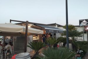 Addio a Lorè, fondatore del Nettuno:  «Ci hai lasciato un ristorante e una storia»