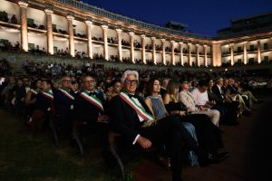 Fasce tricolori allo Sferisterio:  il Trovatore per la notte dei sindaci (Video)