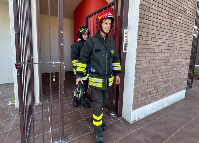 vigili-del-fuoco-civitanova-casa-studenti-anziani-5-650x466