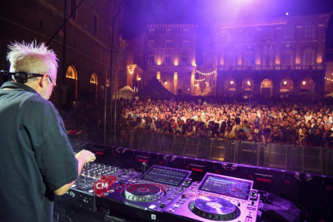 Marco-Cecchetti_DJ-Silvio_Artemigrante_FF-13-650x434