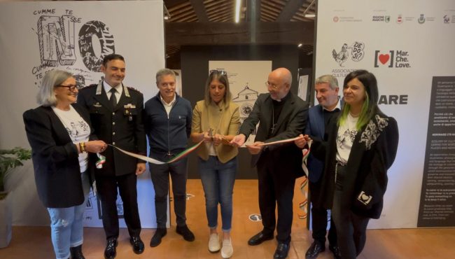 Mostra-Nominare-taglio-del-nastro