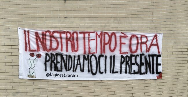 Rete-studenti-Medi-striscione