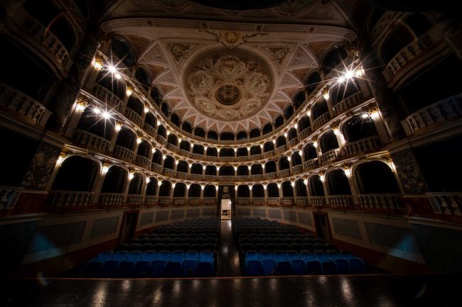 Teatro-Lauro-Rossi-di-Macerata