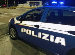 Controlli durante la movida,  una ventina di persone identificate.  Al mattino c’è chi dorme sul corso