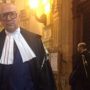Accoltella la mamma,  cade l’accusa di tentato omicidio  «Non ha mai provato ad ucciderla»