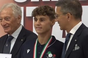 Bocce, oro per il 17enne Matteo Pergolesi  «Grazie a nonno Mario:  mi ha fatto conoscere questo sport»