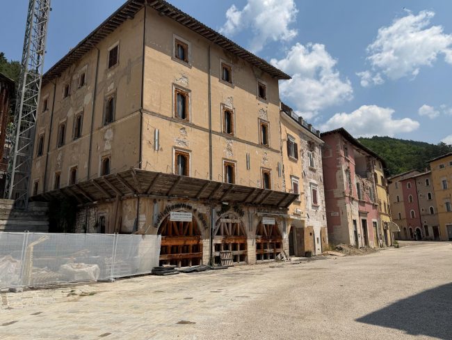 palazzo-varano