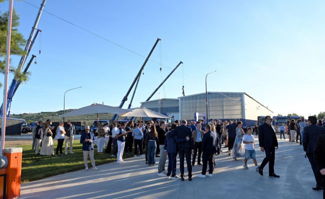 pepa-group-inaugurazione-nuova-sede-via-scossicci-porto-recanati-FDM-5-650x399