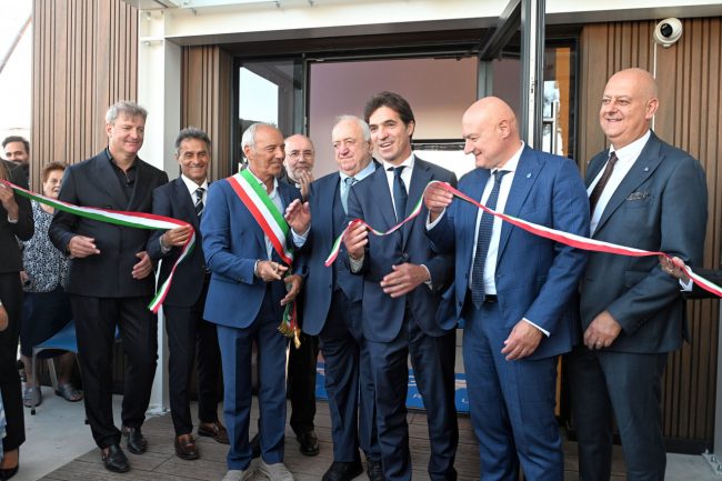 pepa-group-inaugurazione-nuova-sede-via-scossicci-porto-recanati-FDM-7-650x433