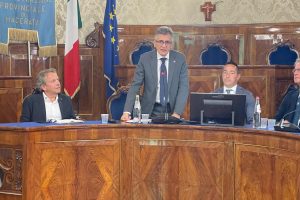 Potenzialità e criticità dei Comuni,  Unicam e Provincia misurano  l’indice di “vitalità territoriale”