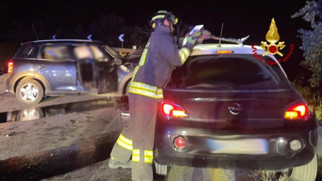 vigili-del-fuoco-incidente-fiastra-tolentino