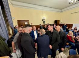 Feliziani in Consiglio con sei bodyguard,  scontro con Biancucci  (Video)   «Fuori», «A Citanò non comandi tu frà»