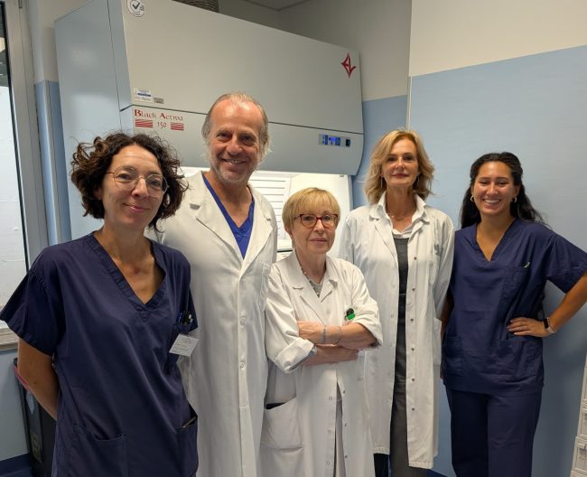 FOTO-team-Anatomia-patologica-dermatologia-labAnalisi