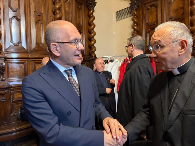 Guido Castelli e Monsignor Edgar Peña Parra a Camerino