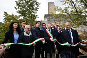 Dopo dieci anni riapre Rocca Varano:  «Restituiamo alla città  un pezzo della sua anima» (Video)