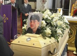 «Stefano, solare e pieno di vita.  Un destino spietato in quel viaggio,  un tributo di dolore inaccettabile»