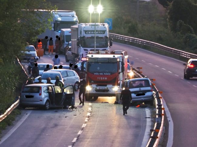 incidente-superstrada-macerata-ovest-sfrzacosta-1-650x488