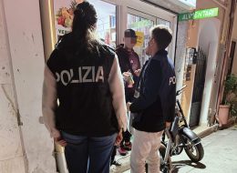 Alcolici venduti a minorenni:  denunciato titolare di un minimarket